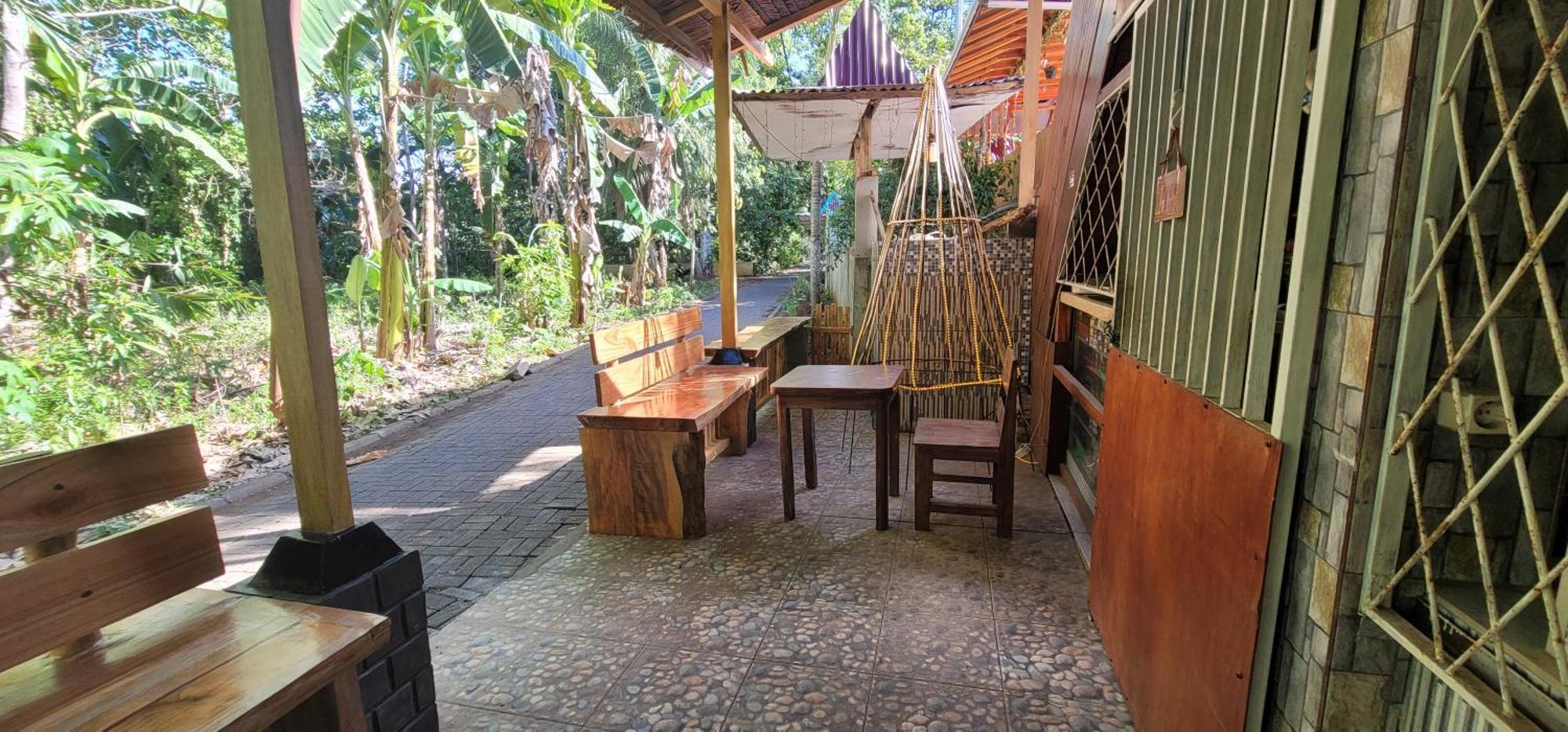 Bunaken Villa Queen'S Dive Manado Exterior photo